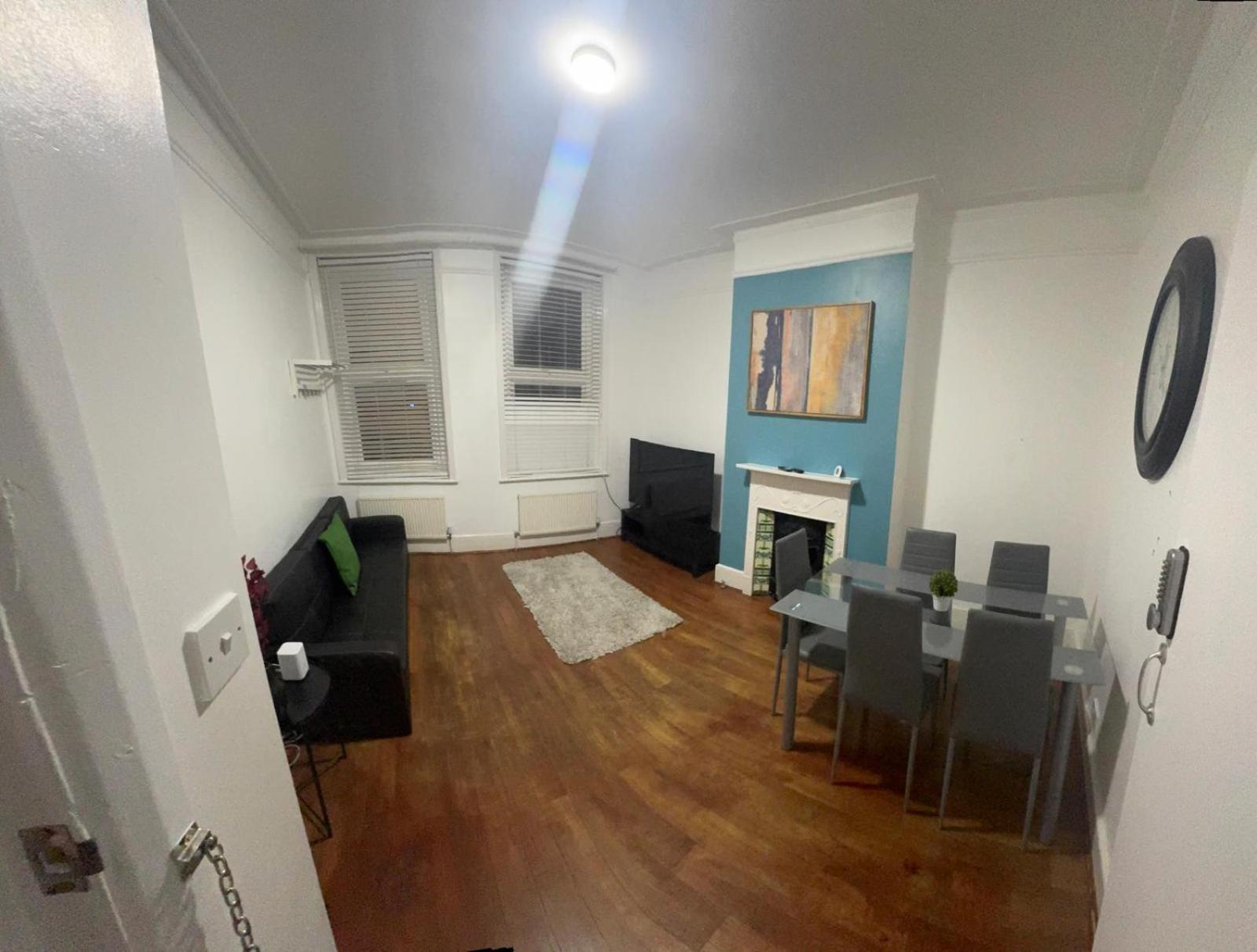 Cricklewood Broadway Guest Home ลอนดอน ภายนอก รูปภาพ
