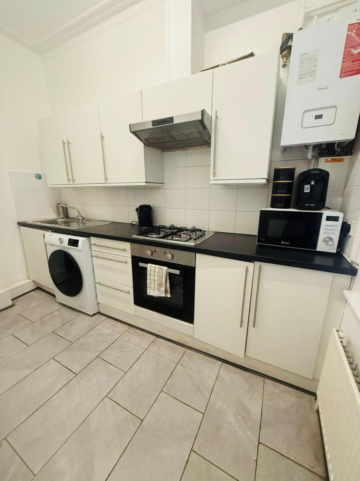 Cricklewood Broadway Guest Home ลอนดอน ห้อง รูปภาพ